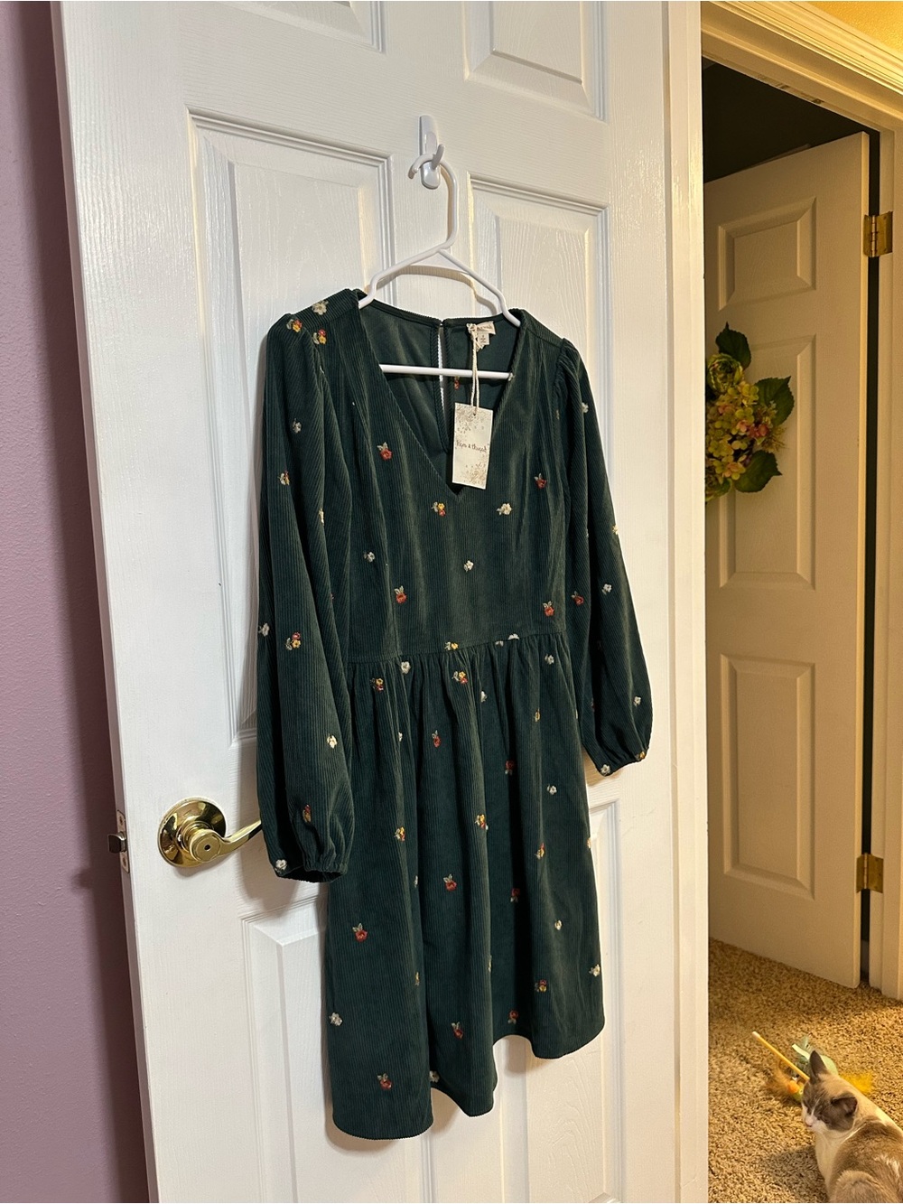 Hem & Thread Small NWT Dark Green Floral Corduroy Dress - Picture 3 of 4